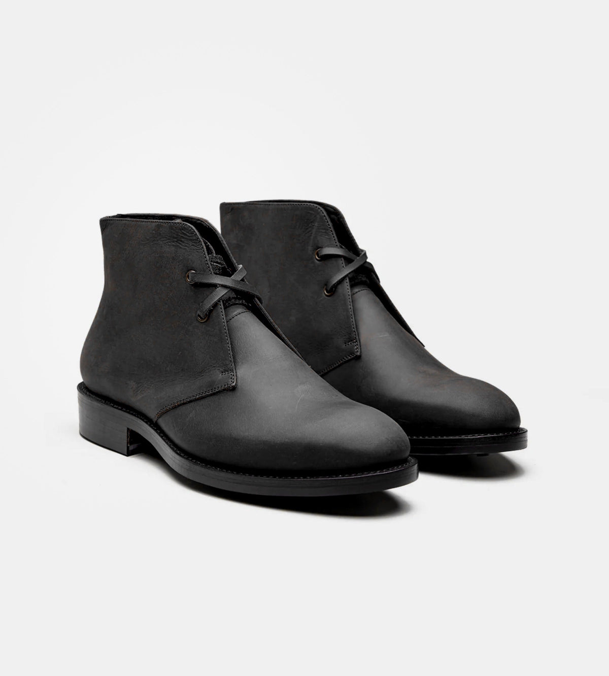 Hand-Welted Black Oiled Leather Chukka Boot