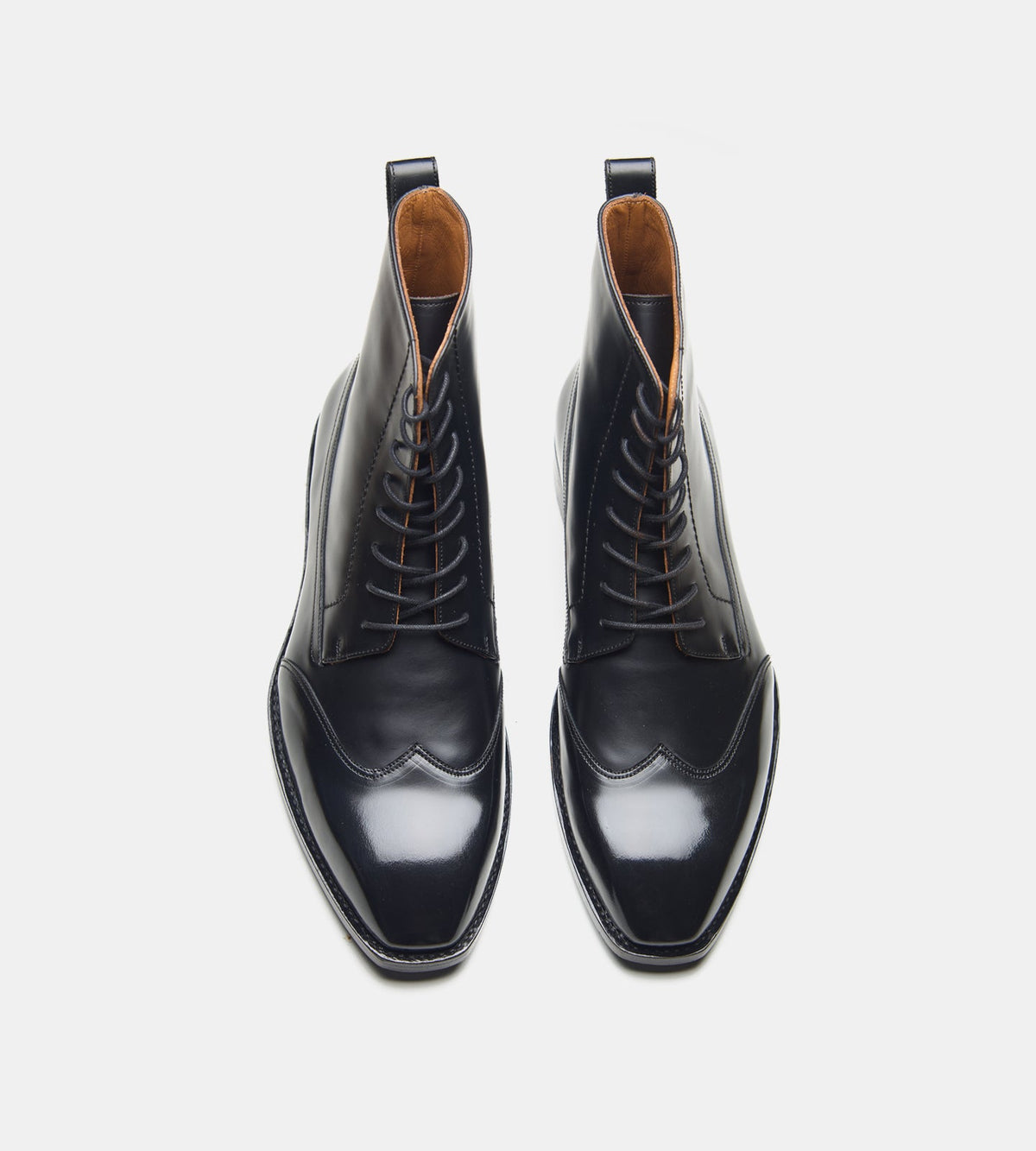 Handwelted Michigan Full Grain Wingtip Dress Boot