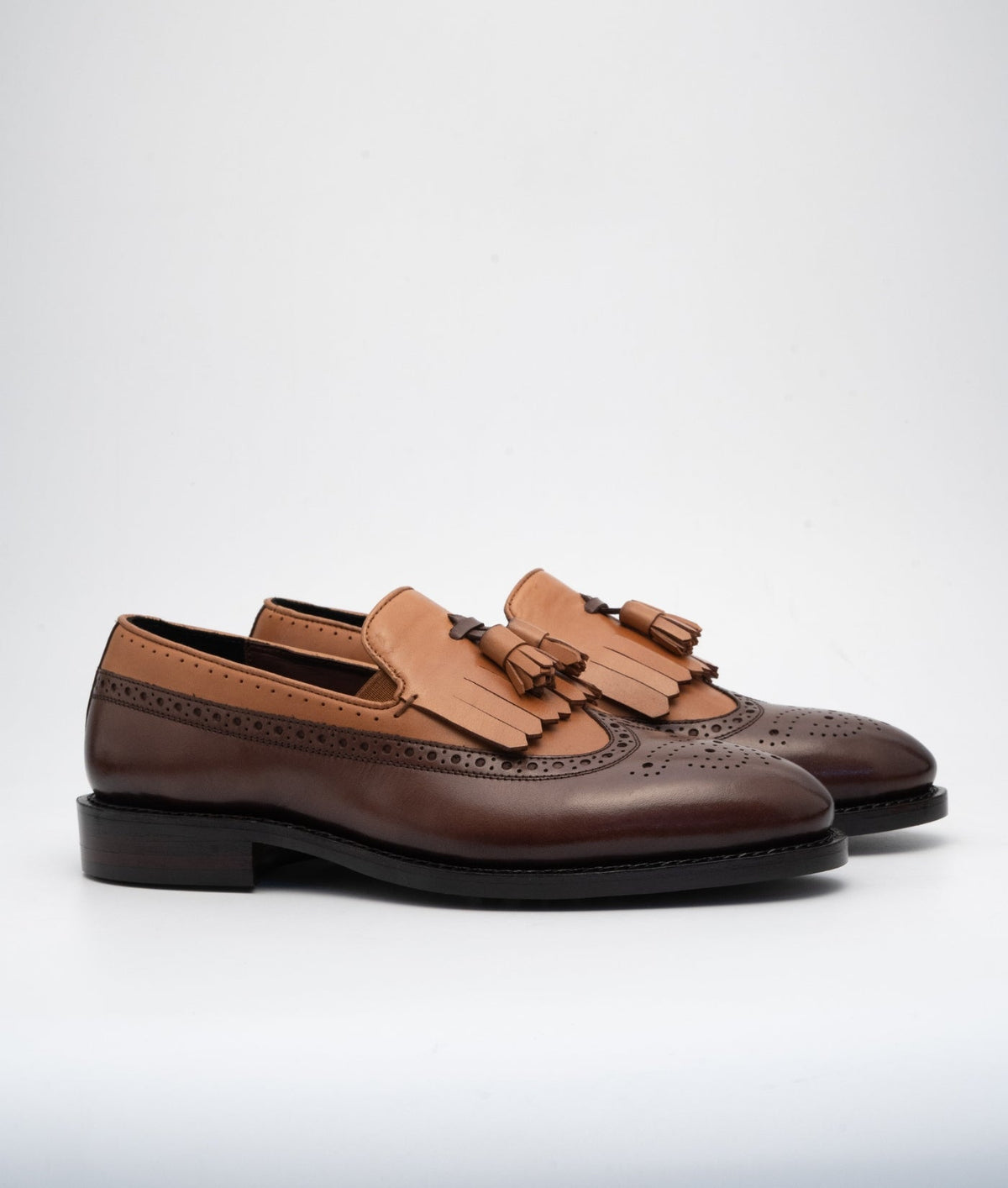 Handwelted Dual Tone Full Grain Brogue Tassel Loafer