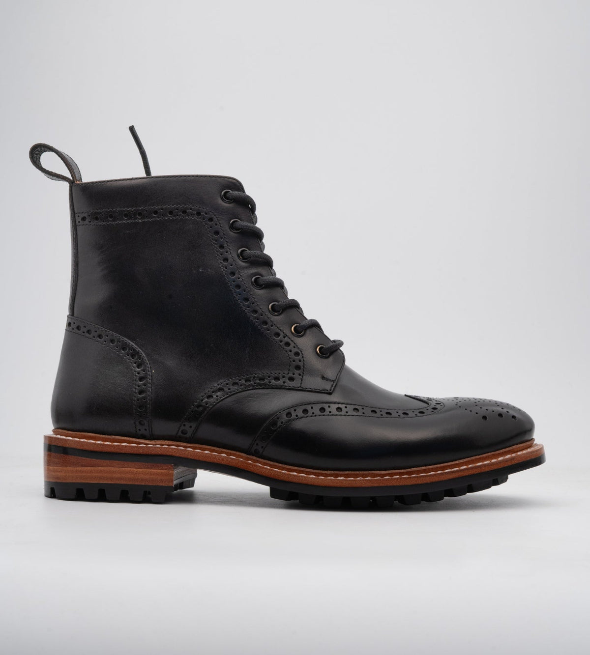 Hand-Welted Black Wingtip Brogue Boot